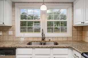 213 Rivenoak Dr, Fayetteville, NC 28303 - Photo 16