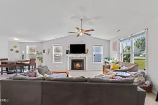 114 Larksdale Cv, Benson, NC 27504 - Photo 14