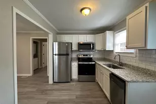 2702 Cartier Dr, Raleigh, NC 27608 - Photo 6