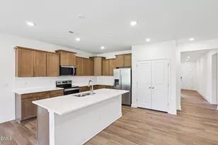 521 Hipwood Dr, Zebulon, NC 27597 - Photo 4