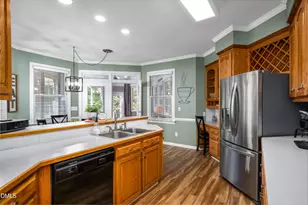 7508 Hazelhurst Cir, Apex, NC 27502 - Photo 14