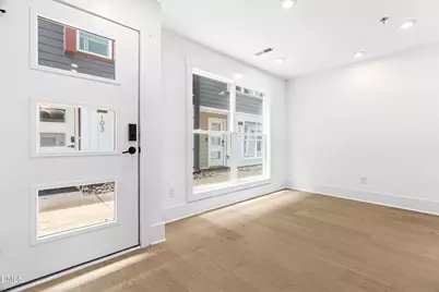 10 Seawell Avenue #102, Raleigh, NC 27601 - Photo 2