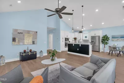 405 Ivy Lane Lane, Carolina Beach, NC 28428 - Photo 2