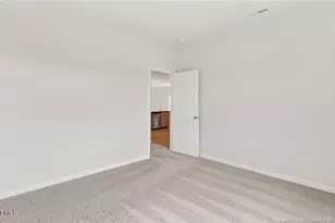 102 Rubyfield Ct, Fremont, NC 27830 - Photo 6