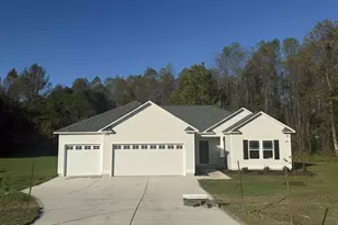 240 Mangrove Ct, Four Oaks, NC 27524 - Photo 2