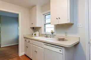 1332 Banbury Rd, Raleigh, NC 27607 - Photo 14