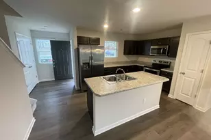 1089 Peony Ln, Youngsville, NC 27596 - Photo 6