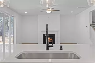 7 E Victoria Ridge Dr, Selma, NC 27576 - Photo 20