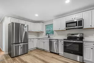 201 Howell St, Chapel Hill, NC 27514 - Photo 1