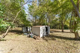 333 Hawley Ln, Fayetteville, NC 28301 - Photo 10