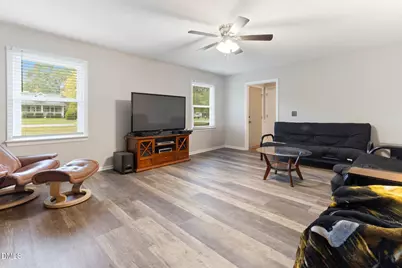 306 1st Street, Broadway, NC 27505 - Photo 4