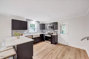 704 E Ashland Dr, Mebane, NC 27302 - Photo 10