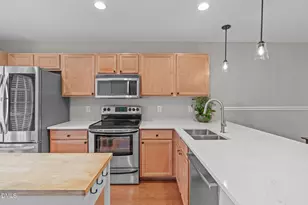 9909 Grettle Ct, Raleigh, NC 27617 - Photo 8