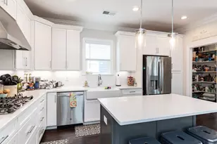 147 Village Walk Dr, Clayton, NC 27527 - Photo 10