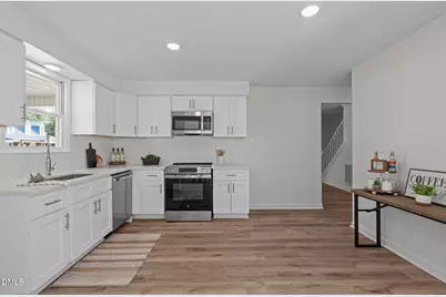 513 Derby Place, Zebulon, NC 27597 - Photo 8