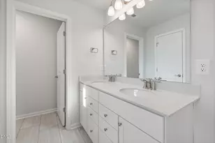 240 Bridle Brk Wy, Fuquay Varina, NC 27526 - Photo 4