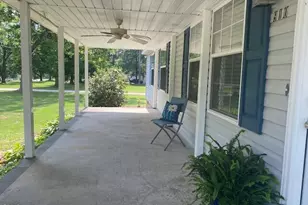 910 Vanco Mill Rd, Henderson, NC 27537 - Photo 2