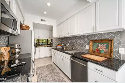 2 Vauxhall Place, Chapel Hill, NC 27517 - Photo 6