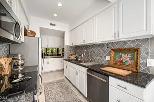 2 Vauxhall Pl, Chapel Hill, NC 27517 - Photo 6