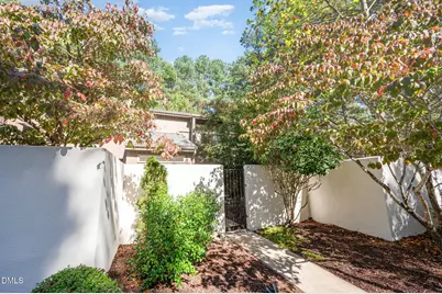 2 Vauxhall Place, Chapel Hill, NC 27517 - Photo 2