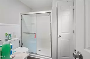 2930 Thomas Rd, Henderson, NC 27537 - Photo 10