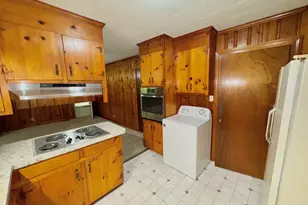 105 Sunset Cir, Henderson, NC 27536 - Photo 8