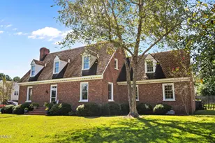 661 Main St Ext, Swansboro, NC 28584 - Photo 2