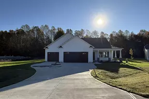 225 Mangrove Ct, Four Oaks, NC 27524 - Photo 2