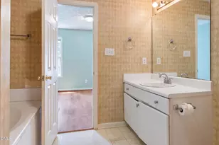 340 Bubble Creek Ct, Fayetteville, NC 28311 - Photo 20