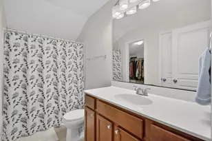 100 Stratford Lakes Dr, Durham, NC 27713 - Photo 16