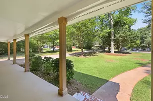 2950 Glenridge Dr, Raleigh, NC 27604 - Photo 6