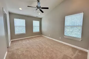 8045 Sycamore Hill Ln, Raleigh, NC 27612 - Photo 14