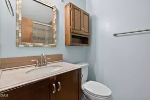 507 Holtz Ln, Cary, NC 27511 - Photo 30