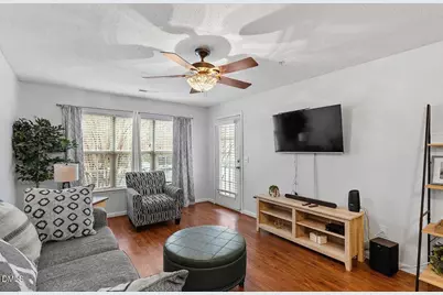 129 Sturbridge Drive, Clayton, NC 27520 - Photo 4