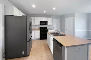 5904 Blue Sky Ln, Hope Mills, NC 28348 - Photo 6