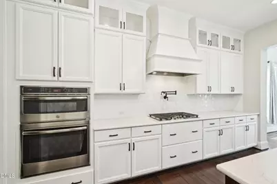 421 Gilpin Way, Cary, NC 27519 - Photo 8