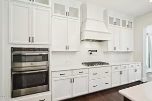 421 Gilpin Way, Cary, NC 27519 - Photo 8