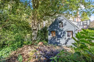 1015 Harvey St, Raleigh, NC 27608 - Photo 62