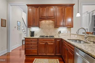 81117 Alexander, Chapel Hill, NC 27517 - Photo 16