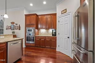 81117 Alexander, Chapel Hill, NC 27517 - Photo 18