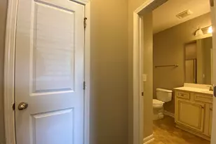 738 Wickham Ridge Rd, Apex, NC 27539 - Photo 10