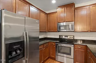 2306 Stoney Spring Dr, Raleigh, NC 27610 - Photo 14