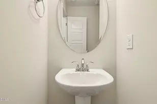 21 E Emily Gardens Dr, Selma, NC 27576 - Photo 18