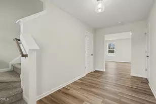 30 E Emily Gardens Dr, Selma, NC 27576 - Photo 4