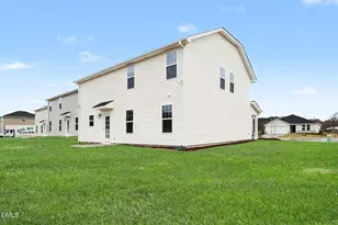 30 E Emily Gardens Dr, Selma, NC 27576 - Photo 28