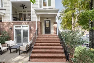 1120 Parkridge Ln, Raleigh, NC 27605 - Photo 4