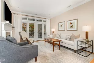 1120 Parkridge Ln, Raleigh, NC 27605 - Photo 10