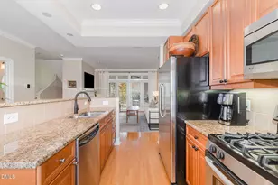 1120 Parkridge Ln, Raleigh, NC 27605 - Photo 16