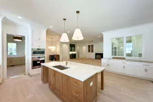 6832 Greystone Dr, Raleigh, NC 27615 - Photo 10