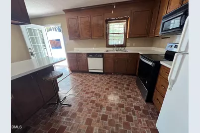 155 Dorsey Place, Henderson, NC 27536 - Photo 6